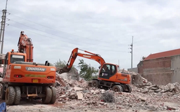 Khẩn trương giải phóng mặt bằng dự án Quốc lộ 6 trước ngày 15/7