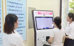 Chuyển từ chính quyền quản lý sang phục vụ