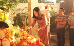 Sáng mãi ngọn nến tri ân các anh hùng liệt sĩ