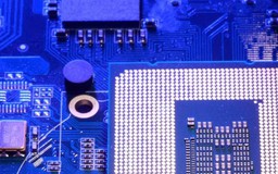Cổ phiếu chip toàn cầu bốc hơi 1.300 tỷ USD vốn hóa