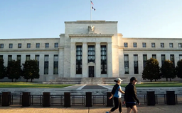 Fed giữ nguyên lãi suất lần thứ 7 liên tiếp