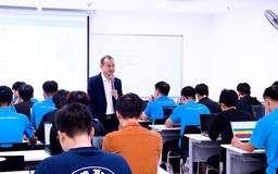 Giảng đường hôm nay phải giống doanh nghiệp của ngày mai