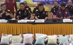 Indonesia bắt giữ phi công Malaysia nghi buôn bán ma túy