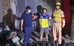 Bắt quả tang đối tượng vận chuyển nhiều bình khí cười