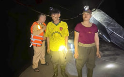 Bắt 6 tàu khai thác, vận chuyển cát trái phép trên sông Lam