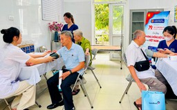 Phường Hoàng Mai khám bệnh cho đối tượng chính sách