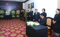 Lãnh đạo thành phố Hà Nội viếng Chủ tịch Quốc hội Lào