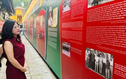 Khai mạc trưng bày chuyên đề "Tâm son, chí thép"