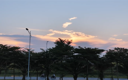 Ngắm hoàng hôn ở ngoại thành Hà Nội