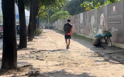 Vỉa hè đường Tố Hữu xuống cấp nghiêm trọng