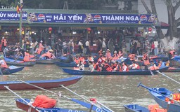 Truy tố nhóm lừa "chạy" giấy phép tại chùa Hương