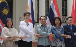 Thắt chặt đoàn kết, xây dựng ASEAN tự cường và bền vững