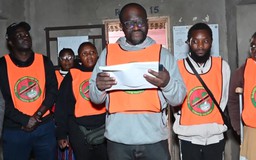 Zambia bắt đầu quá trình kiểm phiếu bầu Tổng thống