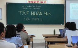 Năm học mới: Đủ trường lớp, giảm áp lực cho học sinh
