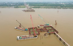 Đảm bảo tiến độ cầu Ngọc Hồi khi mực nước dâng cao