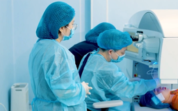 Đưa kỹ thuật nhãn khoa quốc tế đến gần với người dân