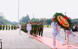 Công an phường Hà Đông báo công dâng Bác