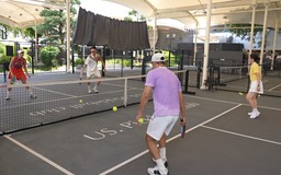 Pickleball buổi sáng - Năng lượng mới của dân văn phòng Hà Nội