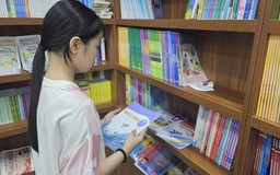 Khẩn trương bảo đảm đủ sách giáo khoa trước năm học mới