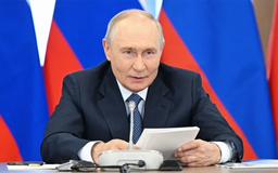 Tổng thống Nga yêu cầu tái thiết kho hàng bị Ukraine tấn công