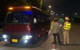 Kiểm tra xe khách xuyên đêm, ngăn ngừa nguy cơ tai nạn