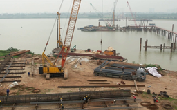 Tăng tốc thi công cầu Ngọc Hồi