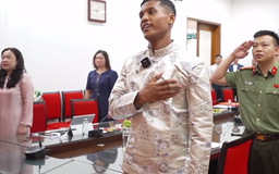 Trung vệ Nguyễn Adou Leygley Minh có quốc tịch Việt Nam