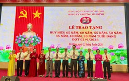 Phường Hà Đông trao Huy hiệu Đảng tặng 368 đảng viên