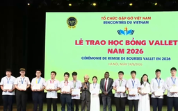 Trao học bổng Vallet cho học sinh xuất sắc khu vực phía Bắc
