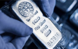 Giá bạc thế giới áp sát mức 70 USD/ounce