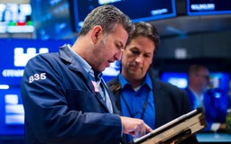 Chỉ số S&P 500 và Nasdaq đồng loạt giảm điểm