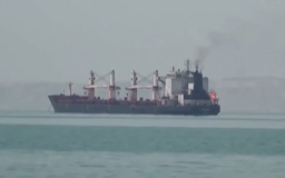 Iran đưa 45 tàu chở dầu vào danh sách đen