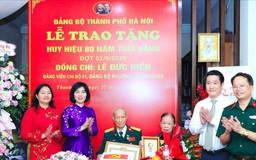 Đảng viên lão thành là 'cột mốc sống' của lịch sử
