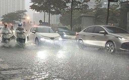 Hà Nội cảnh báo mưa dông