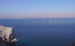 Iran - Oman tiến gần thỏa thuận về kiểm soát Hormuz