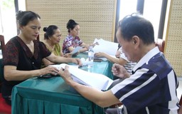 Ấm áp tình người từ những tấm thẻ bảo hiểm y tế
