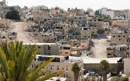 Người định cư Israel tấn công nhà dân Palestine ở Bờ Tây