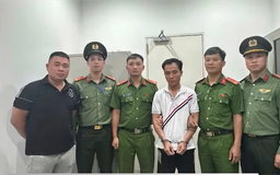 Bắt giữ đối tượng truy nã tại sân bay Nội Bài