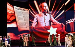 Thắp sáng khát vọng Việt Nam từ ánh Sao độc lập