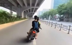 Làm rõ hai thiếu niên lạng lách, đánh võng trên đường Phạm Văn Đồng