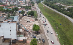 Mặt bằng phục vụ thi công Quốc lộ 6 vẫn trong tình trạng "xôi đỗ"