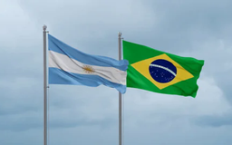 Argentina tuyên bố không trả đũa sau khi Brazil hạ cấp quan hệ