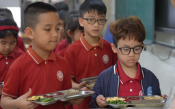 Thêm một "chốt" an toàn cho suất ăn bán trú