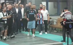 Mohamed Salah và Vozinha được chào đón ở CLB mới