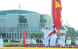 Lễ thượng cờ trên quảng trường Ba Đình