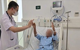 Ngủ sai tư thế, người đàn ông 40 tuổi bị đột quỵ