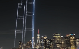New York thắp sáng ký ức về các nạn nhân thảm hoạ 11/9