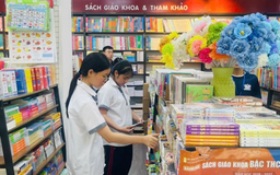 Bảo đảm đủ sách giáo khoa trước ngày 15/9