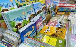 Bảo đảm đủ sách giáo khoa cho học sinh trước ngày 15/9
