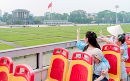 Xe buýt điện hai tầng – Hướng tới trải nghiệm du lịch xanh trong lòng Thủ đô